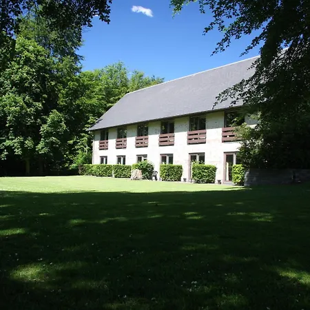 Han/Misafirhane Hovborg Kro